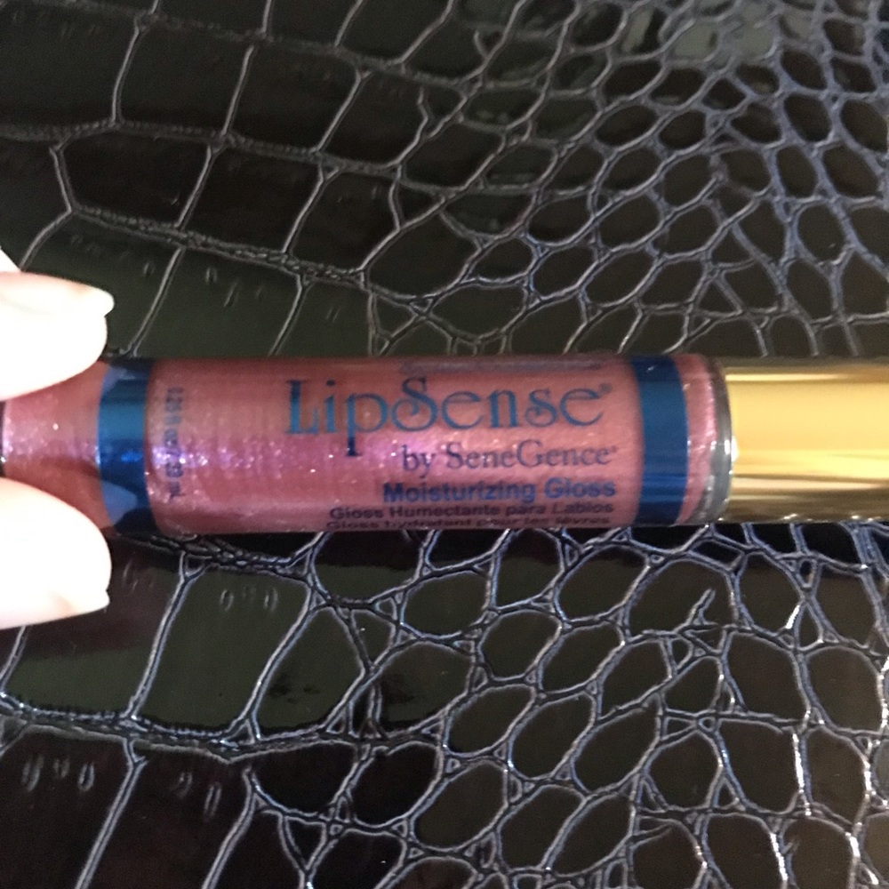 Sweet pea lip gloss